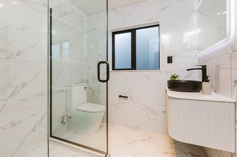 Photo of property in 697 Massey Road, Mangere, Auckland, 2022