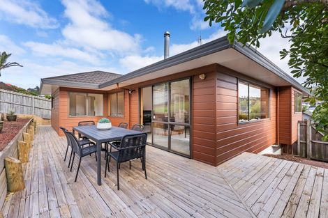 Photo of property in 24 Bayside Drive, Browns Bay, Auckland, 0630