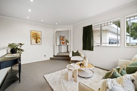 Photo of property in 17 Warwick Drive, Lynmore, Rotorua, 3010