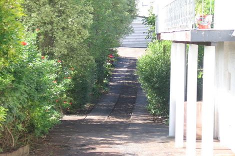 Photo of property in 2/45 Taunton Terrace, Blockhouse Bay, Auckland, 0600