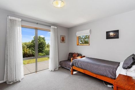 Photo of property in 17 Westview Place, Huntsbury, Christchurch, 8022