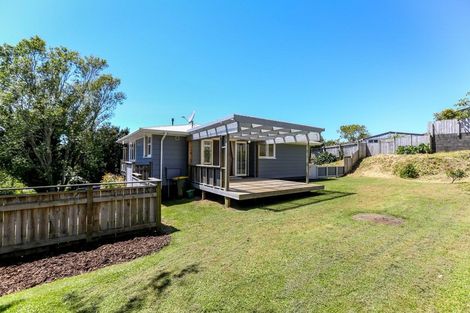 Photo of property in 6a Granby Place, Westown, New Plymouth, 4310