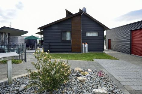 Photo of property in 39 Kuku Avenue, Mahia, Nuhaka, 4198