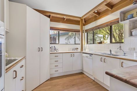 Photo of property in 107 Park Avenue, Whangamata, 3620