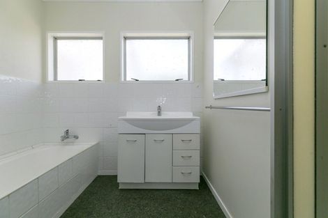 Photo of property in 22 Valley View Lane, Oruanui, Taupo, 3384