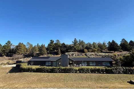 Photo of property in 98 Aronui Road, Bridge Hill, Alexandra, 9320