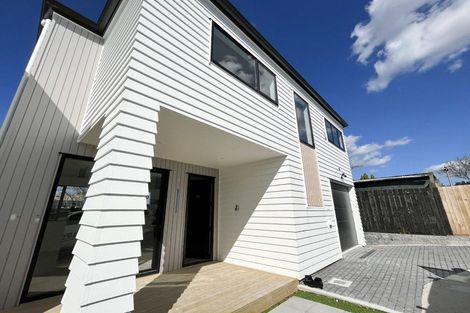 Photo of property in 10/535 Swanson Road, Ranui, Auckland, 0612