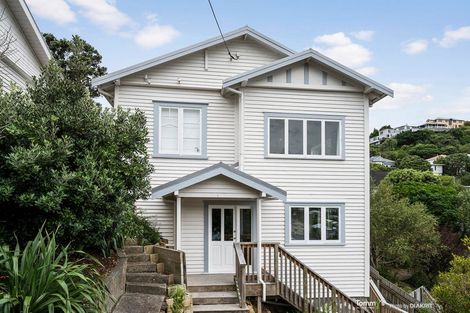 Photo of property in 15 Clyde Street, Island Bay, Wellington, 6023