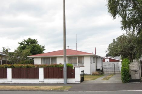 Photo of property in 451 Mairehau Road, Parklands, Christchurch, 8083
