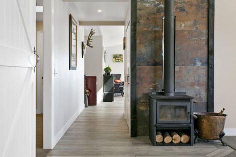 Photo of property in 130 Highland Drive, Acacia Bay, Taupo, 3385