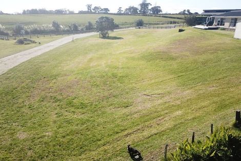 Photo of property in 17 Goble Road, Clarks Beach, 2679