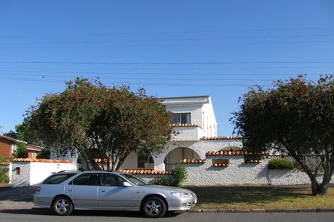 Photo of property in 1/1 Akehurst Avenue, New Lynn, Auckland, 0600