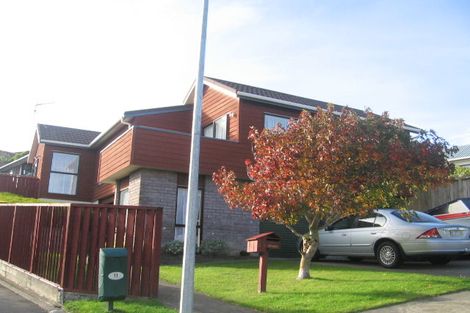 Photo of property in 13 Kinnel Grove, Papakowhai, Porirua, 5024