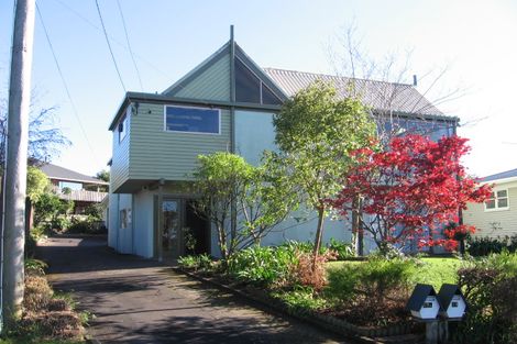 Photo of property in 1/13 Fairlea Road, Te Atatu South, Auckland, 0610