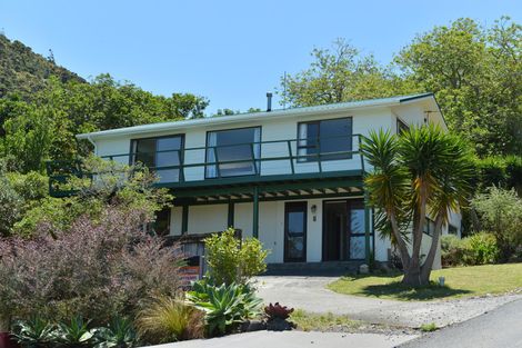 Photo of property in 64 Bay View Road, Whangarei Heads, Whangarei, 0174
