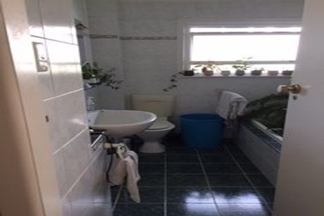 Photo of property in 2a Fenton Circus, Orakei, Auckland, 1071