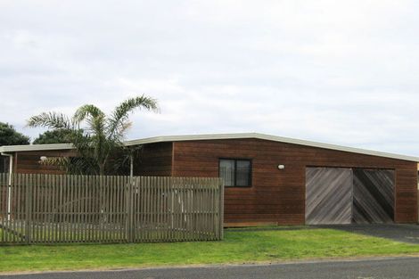 Photo of property in 24 The Southern Isle, Omaha, Warkworth, 0986