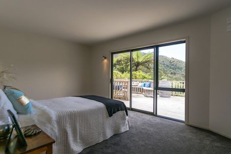 Photo of property in 2 Soucis Lane, Okiwi Bay, 7193
