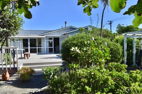 Photo of property in 30 Kapiti Lane, Otaki Beach, Otaki, 5512