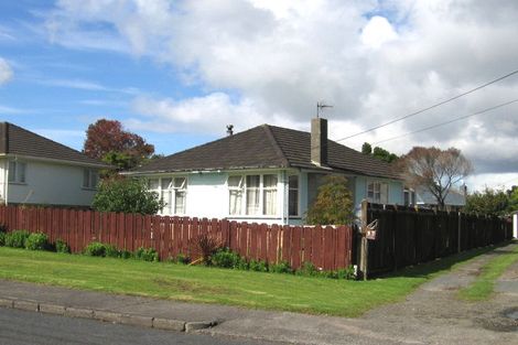 Photo of property in 39 Waipani Road, Te Atatu Peninsula, Auckland, 0610