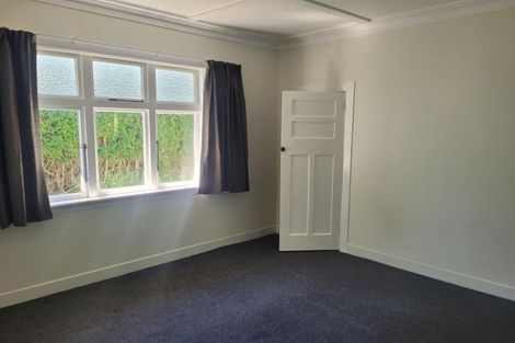Photo of property in 33 Cutfield Road, New Plymouth, 4310
