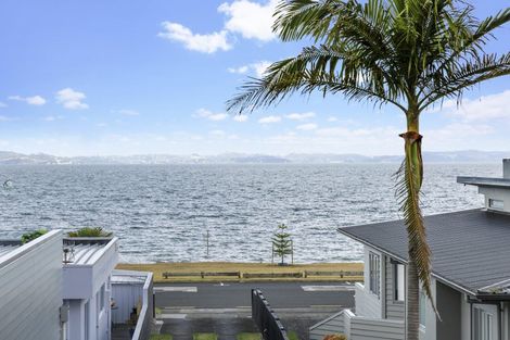 Photo of property in 49a The Esplanade, Eastern Beach, Auckland, 2012