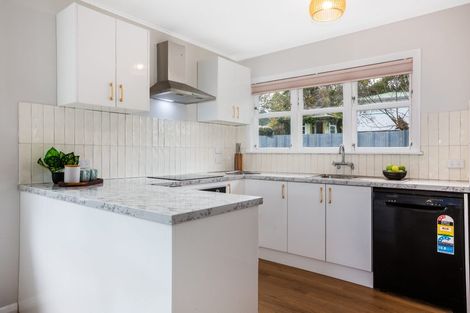 Photo of property in 5 Gawler Grove, Wainuiomata, Lower Hutt, 5014