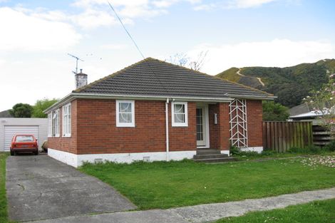 Photo of property in 4 Frickleton Grove, Waterloo, Lower Hutt, 5011