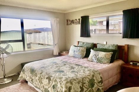 Photo of property in 101 Glenmore Road, Sunnyhills, Auckland, 2010