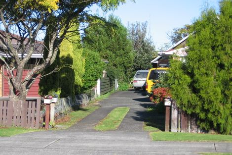 Photo of property in 1/14 Riverside Road, Orewa, 0931