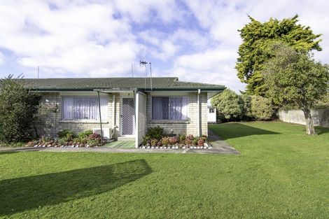 Photo of property in 8d Seaforth Avenue, Milson, Palmerston North, 4414