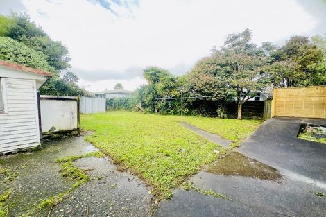 Photo of property in 16 Cargill Street, Papakura, 2110