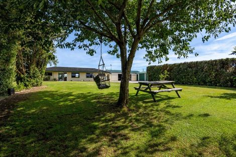 Photo of property in 2062 South Road, Otakeho, Hawera, 4678