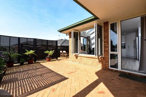 Photo of property in 23 Dixon Road, Fitzroy, Hamilton, 3206