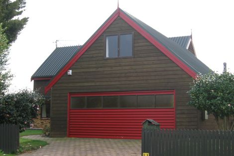 Photo of property in 12 Grassy Downs Place, St Andrews, Hamilton, 3200