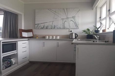 Photo of property in 22 Kettle Avenue, Awapuni, Palmerston North, 4412