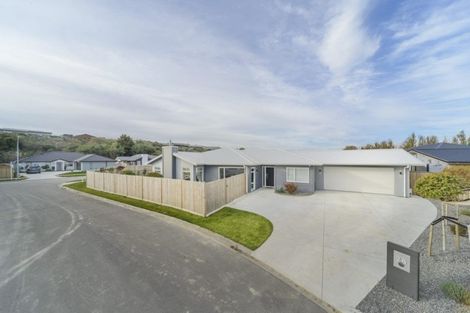 Photo of property in 28 Serenity Crescent, Kelvin Grove, Palmerston North, 4414