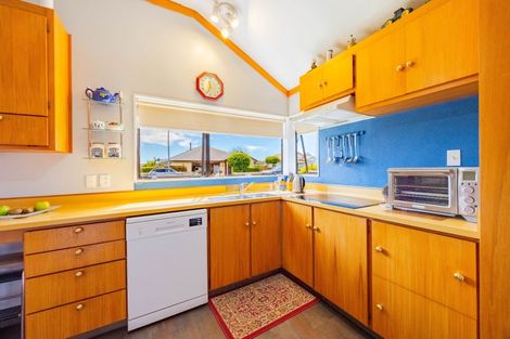 Photo of property in 15a Holyrood Terrace, Waipukurau, 4200