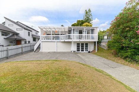 Photo of property in 71 Dundale Avenue, Blockhouse Bay, Auckland, 0600