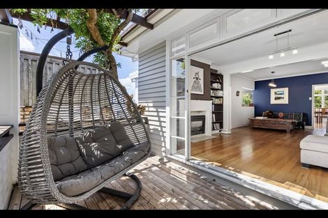 Photo of property in 60 Challenger Street, Saint Heliers, Auckland, 1071