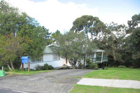 Photo of property in 16 Waikaremoana Place, Pakuranga Heights, Auckland, 2010