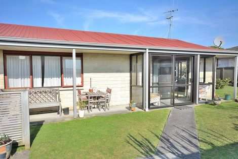 Photo of property in 17b Pemberton Crescent, Greerton, Tauranga, 3112