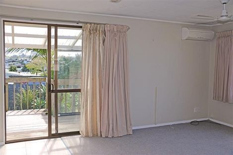 Photo of property in 2 Dalton Road, Snells Beach, 0920