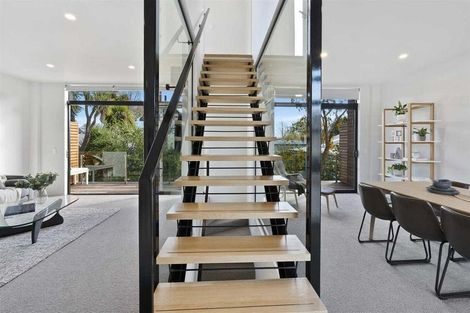 Photo of property in 2/22 Peterborough Street, Christchurch Central, Christchurch, 8013