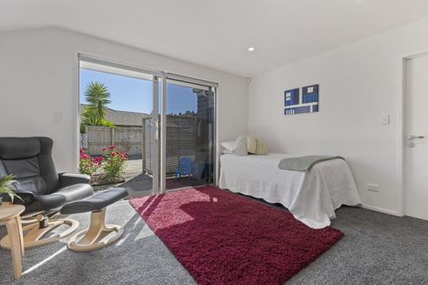 Photo of property in 17a Heta Road, Highlands Park, New Plymouth, 4312