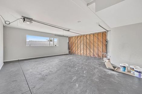 Photo of property in 2/33 Penguin Drive, Murrays Bay, Auckland, 0630