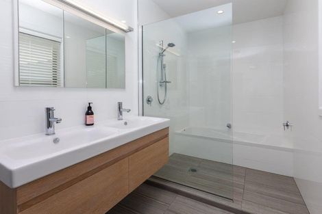 Photo of property in 31 Gleneagles Terrace, Ilam, Christchurch, 8053