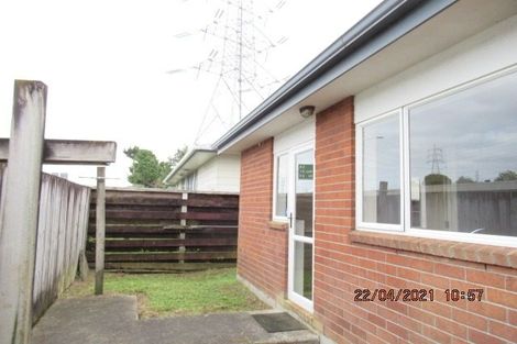 Photo of property in 13 Huruhuru Road, Massey, Auckland, 0614