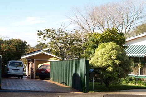 Photo of property in 29 Tanglewood Place, Cockle Bay, Auckland, 2014