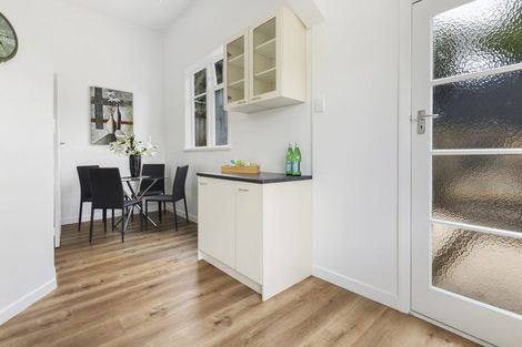 Photo of property in 19 Emerson Street, Berhampore, Wellington, 6023